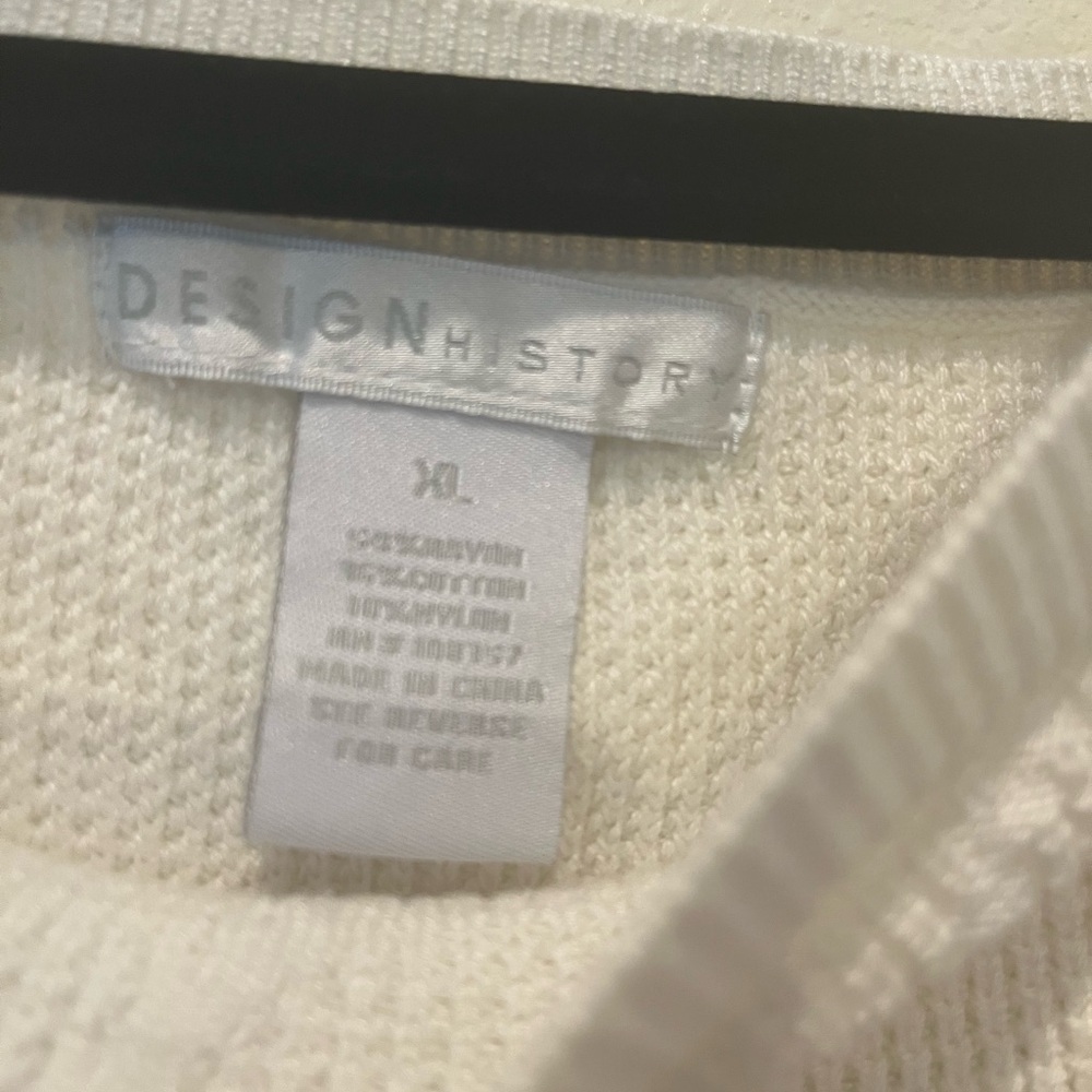 Design History Pink and Green Crew Neck Sweater - Picture 3 of 3